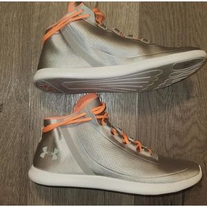 UNDER ARMOUR SPEEDFORM STUDIOLUX WOMEN'S ATHLETIC SHOES‎ SIZE 8.5